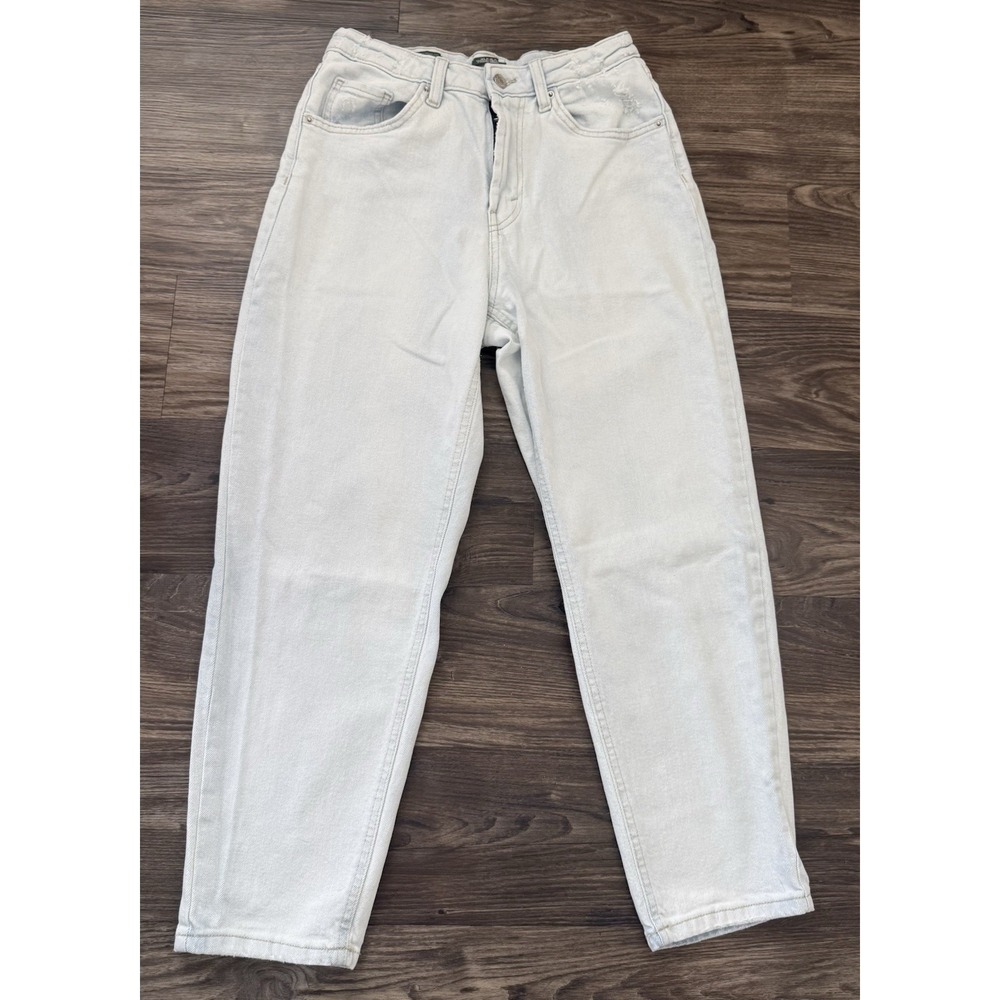 Light Wash Denim Jeans High Rise Straight Leg Distressed Casual 90s Minimalist 6